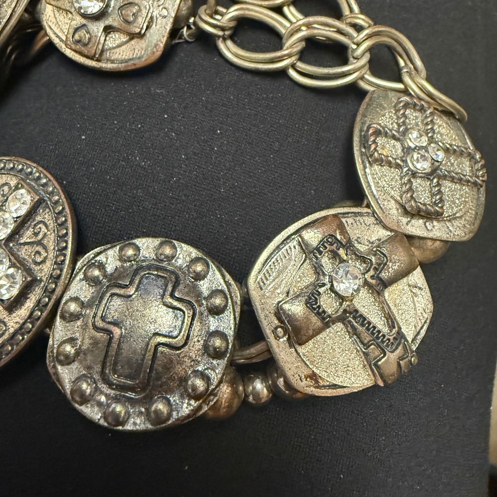 Vintage Style Pewter Tone Rhinestone Cross Medallion Statement Necklace 21.5" - Picture 5 of 7